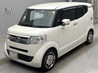 Honda N BOX SLASH