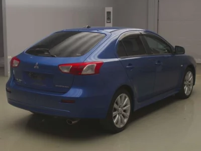 Mitsubishi GALANT FORTIS