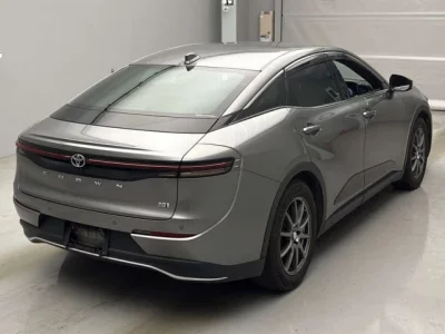 Toyota CROWN CROSSOVER