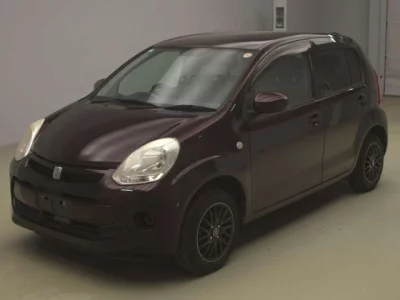 Toyota PASSO  с аукциона в Японии