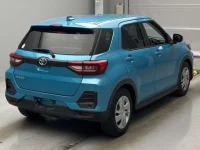 Toyota RAIZE лот № 318 оценка R  с аукциона в Японии 1