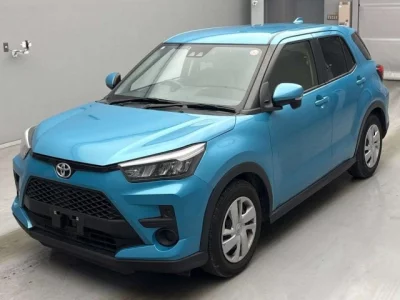 Toyota RAIZE  с аукциона в Японии