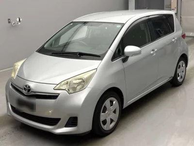 Toyota RACTIS  с аукциона в Японии