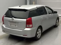 Toyota WISH лот № 4225 оценка 3  с аукциона в Японии 1