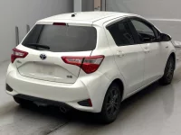 Toyota VITZ лот № 460 оценка 3  с аукциона в Японии 1