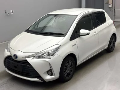 Toyota VITZ  с аукциона в Японии