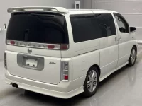 Nissan ELGRAND лот № 18252 оценка RA  с аукциона в Японии 1