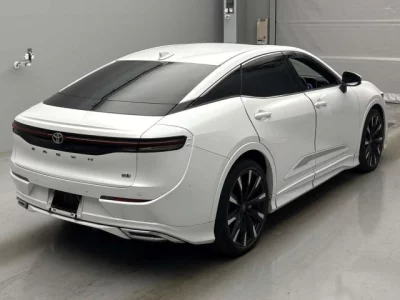 Toyota CROWN CROSSOVER