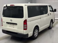Toyota HIACE VAN лот № 62102 оценка 3.5  с аукциона в Японии 1