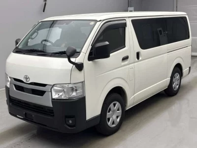 Toyota HIACE VAN  с аукциона в Японии