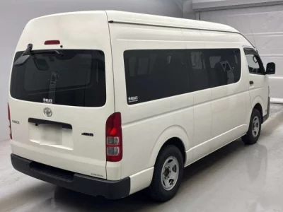 Toyota HIACE VAN  с аукциона в Японии