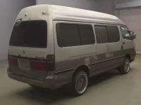Toyota HIACE VAN лот № 80099 оценка R  с аукциона в Японии 1