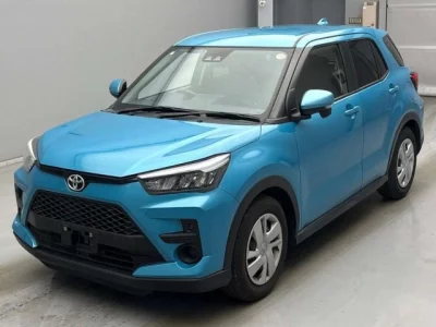 Toyota RAIZE  с аукциона в Японии