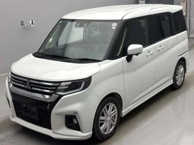 Mitsubishi DELICA D2