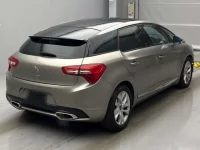 Citroen DS5 лот № 5078 оценка RA  с аукциона в Японии 1