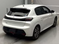 Peugeot 208 лот № 5085 оценка 3.5  с аукциона в Японии 1