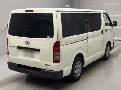 Toyota REGIUS ACE VAN
