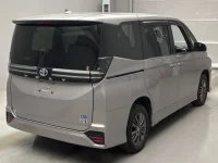 Toyota VOXY лот № 12846 оценка 3.5  с аукциона в Японии 1