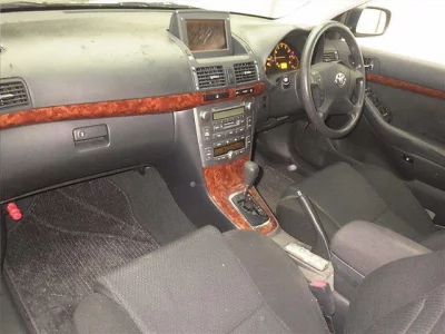 Toyota AVENSIS SEDAN