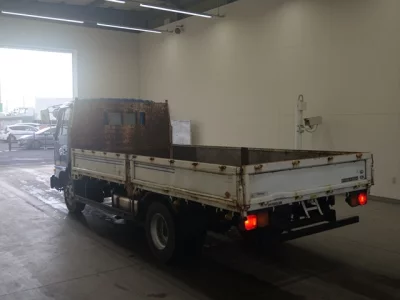 Toyota DYNA  с аукциона в Японии