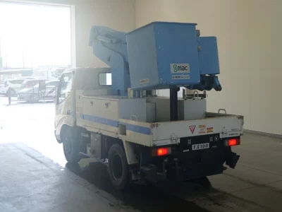 Toyota DYNA  с аукциона в Японии