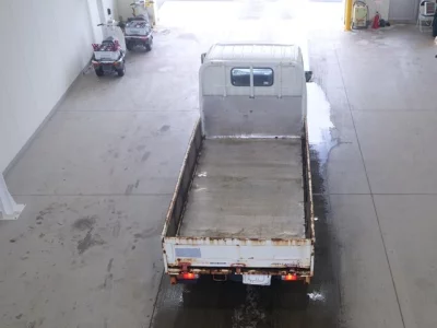 Toyota DYNA  с аукциона в Японии