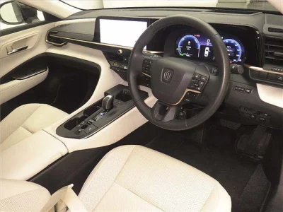 Toyota CROWN CROSSOVER