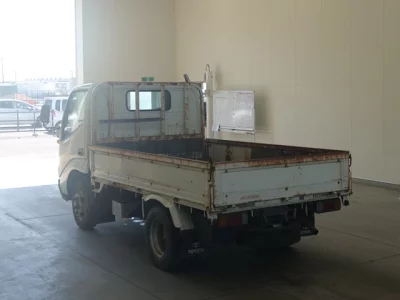 Toyota DYNA  с аукциона в Японии