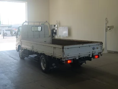Toyota DYNA  с аукциона в Японии