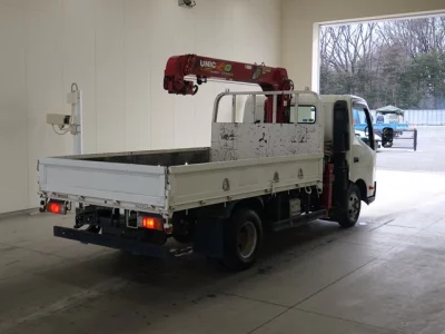 Toyota DYNA  с аукциона в Японии