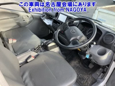 Toyota DYNA  с аукциона в Японии