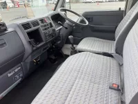 Toyota DYNA лот № 1222 оценка 4  с аукциона в Японии 4