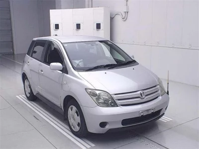 Toyota IST