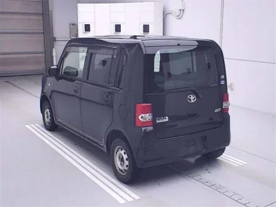 Toyota PIXIS SPACE