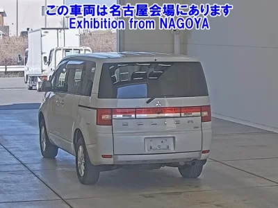 Mitsubishi DELICA D5