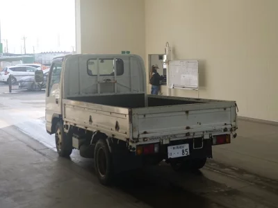 Nissan ATLAS  с аукциона в Японии