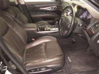 Nissan FUGA лот № 70086 оценка 3.5  с аукциона в Японии 4