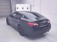 Nissan FUGA лот № 70086 оценка 3.5  с аукциона в Японии 1