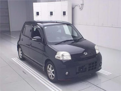 Daihatsu Esse