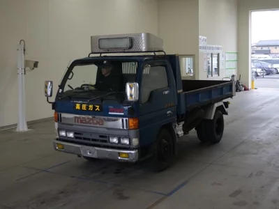 Mazda Titan
