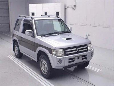 Mitsubishi PAJERO MINI