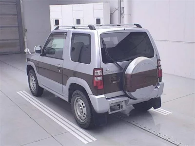 Mitsubishi PAJERO MINI