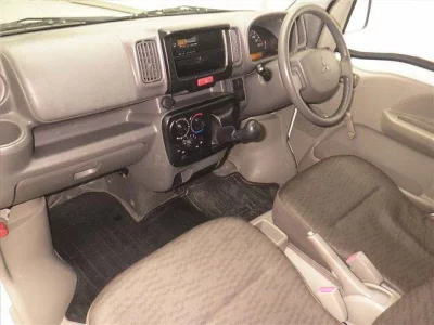 Mitsubishi MINICAB VAN