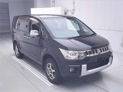 Mitsubishi DELICA D5