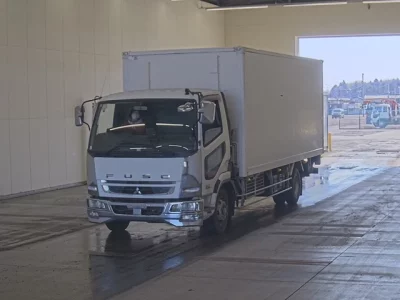 Mitsubishi FUSO FIGHTER  с аукциона в Японии