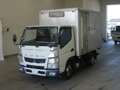 Mitsubishi FUSO TRUCK  с аукциона в Японии