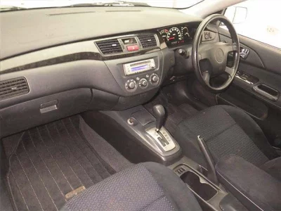 Mitsubishi LANCER