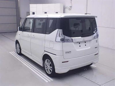 Mitsubishi DELICA D2