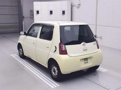 Daihatsu Esse