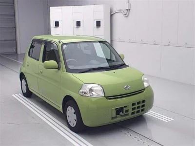 Daihatsu Esse